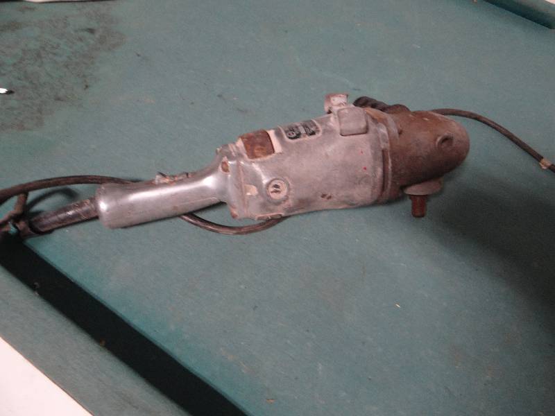 lot 610 image: Black & Decker heavy duty polisher