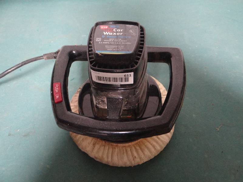 lot 611 image: 10 random orbit polisher