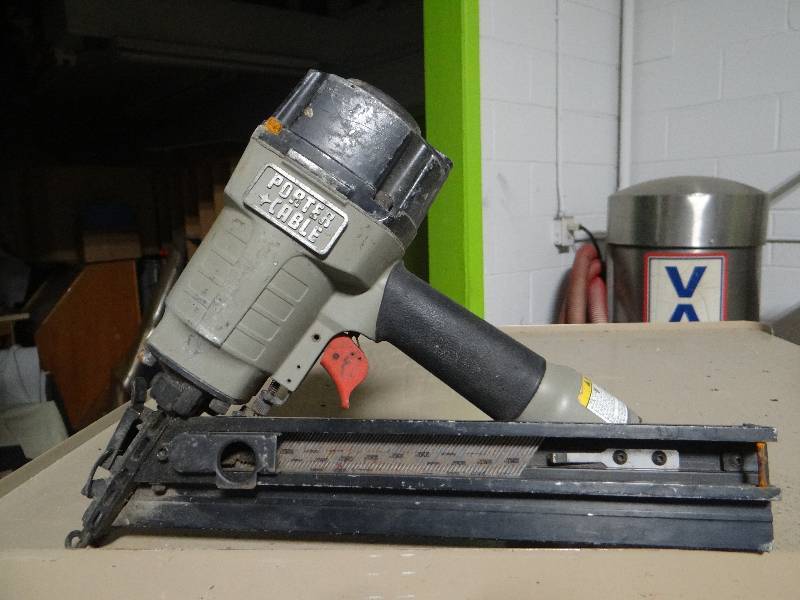 lot 637 image: Porter Cable finish nailer