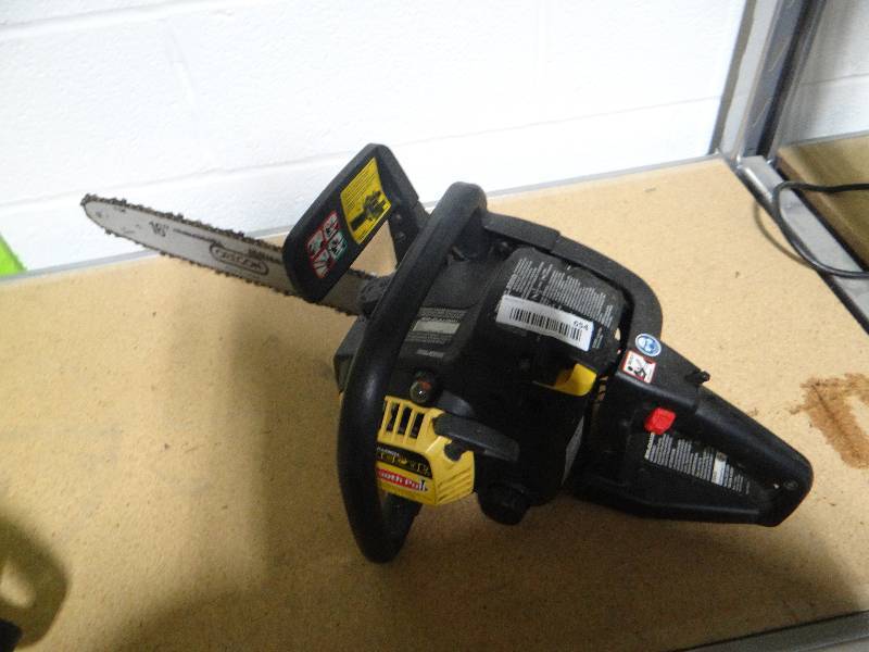 lot 654 image: McCulloch 16 gas chain saw