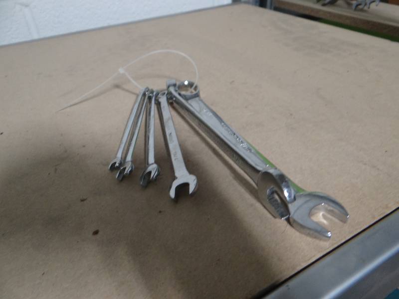 lot 677 image: Lot of wrenches