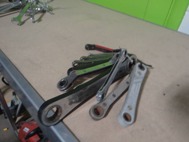 lot 678 image: Lot of wrenches