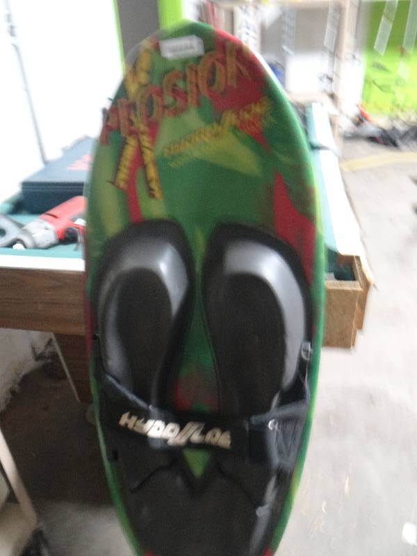 lot 697 image: Xplosion hydroslide knee board
