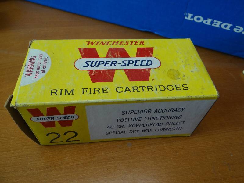 lot 407 image: 500 rounds of Winchester 22 long rifle