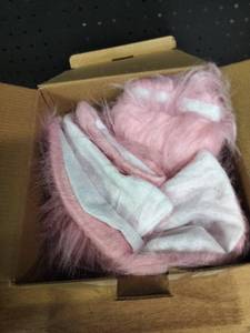 lot 9058 image: Pink Fuzzy Tree Skirt, Small