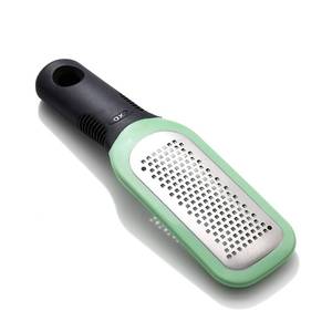 lot 10105 image: OXO Good Grips Etched Ginger and Garlic Grater, Green,usone size