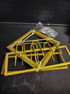 lot 6215 image: Gold Metal Wall Mount Display Brackets