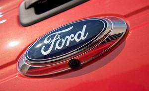 lot 8633 image: Ford Replacement Emblem for Camera
