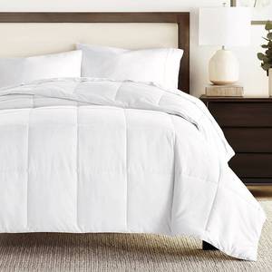 lot 37662 image: Home Collection All Season Lightweight Premium Down-Alternative Comforter, White - Retail $77.99 King