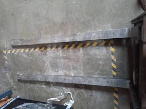lot 8137 image: Additional long forks for forklift - see lot 8116