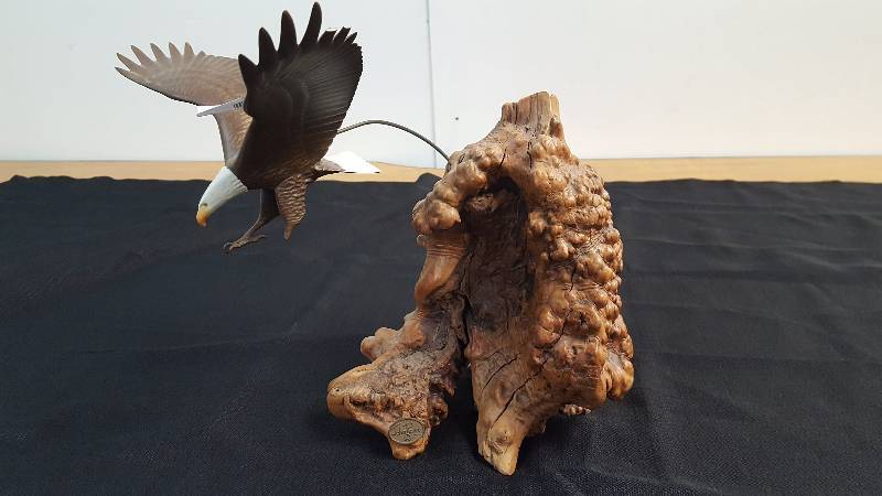 lot 7009 image: Eagle Piece- John Stein