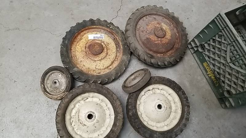 lot 7053 image: Old Lawn Tractor Wheel Lot