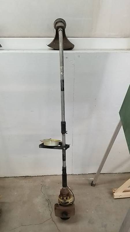 lot 7070 image: Ryan Brand String Trimmer- Pulls Free- Untested