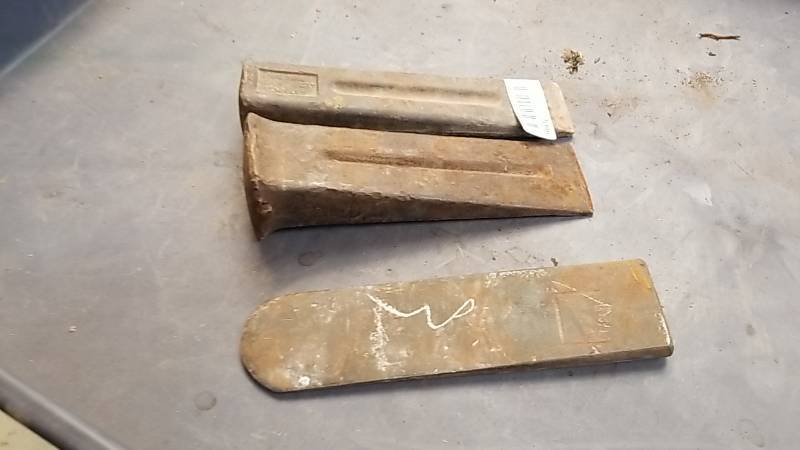 lot 7096 image: Cast Iron Wedge Lot- Wood Splitting
