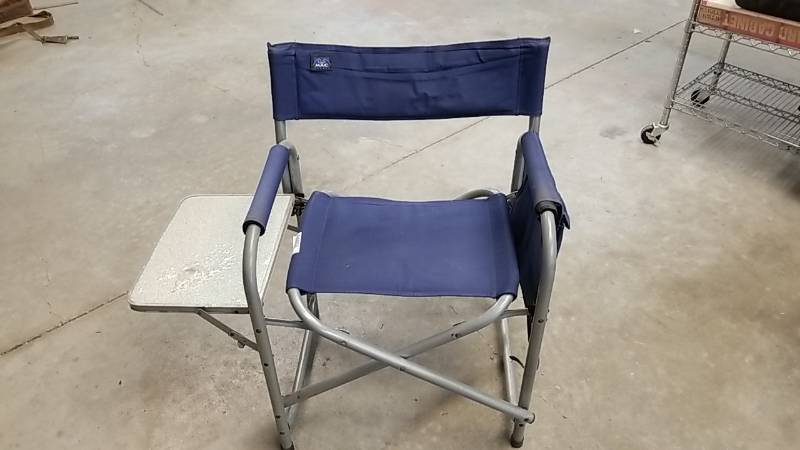 lot 7135 image: Folding Camping Chair wShelf and Pockets