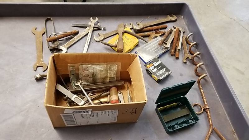 lot 7145 image: Box Full of Tools and Other