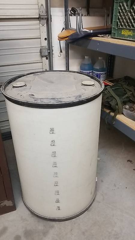 lot 7150 image: 55 Gallon Barrel Plastic