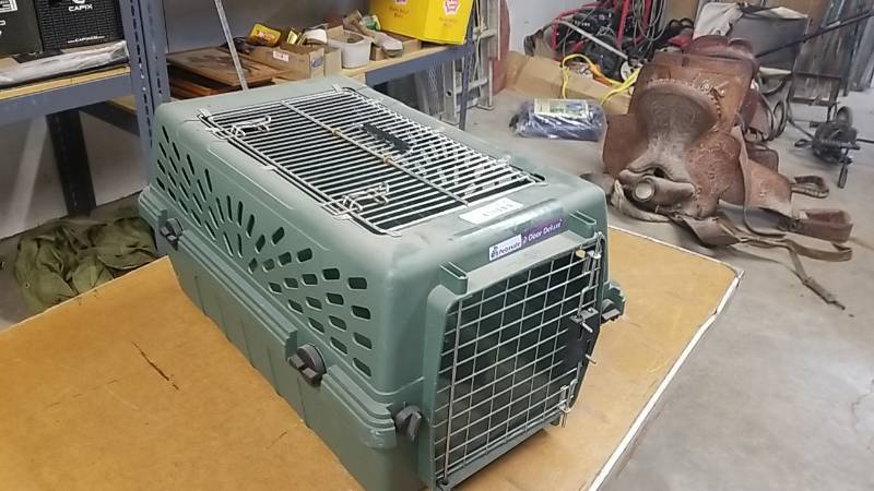 lot 7156 image: Small 2 Door Pet Kennel- Carrier