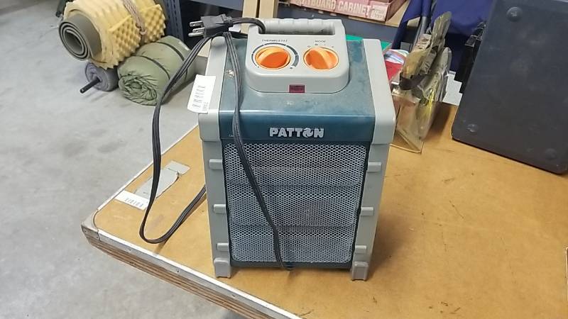 lot 7180 image: Patton Brand Space Heater