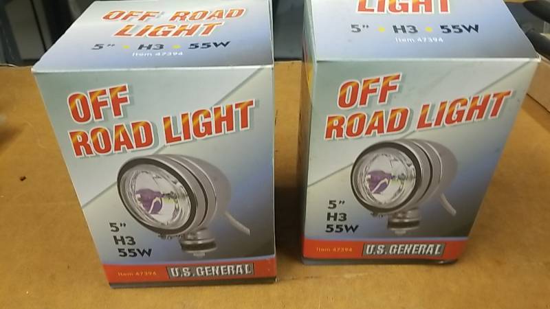 lot 7167 image: Pair- Off Road Lights- Vehicle- 5 Inch