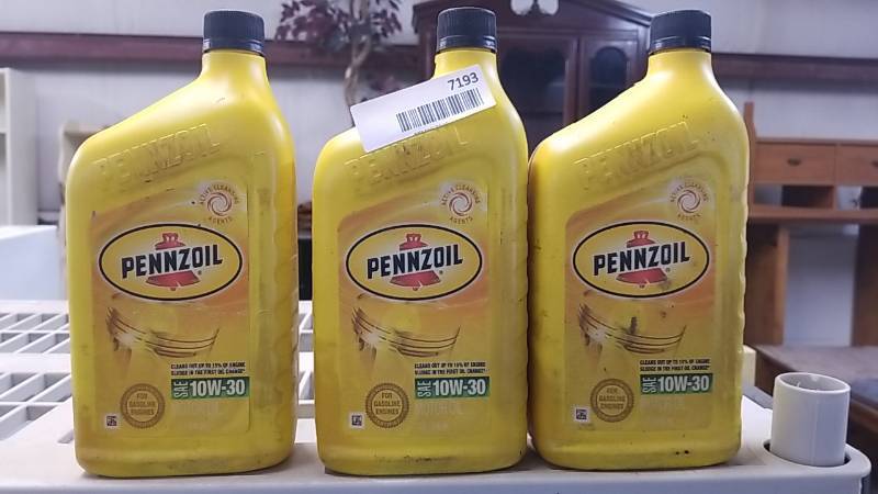 lot 7193 image: 10w-30  3 Quarts Pennzoil