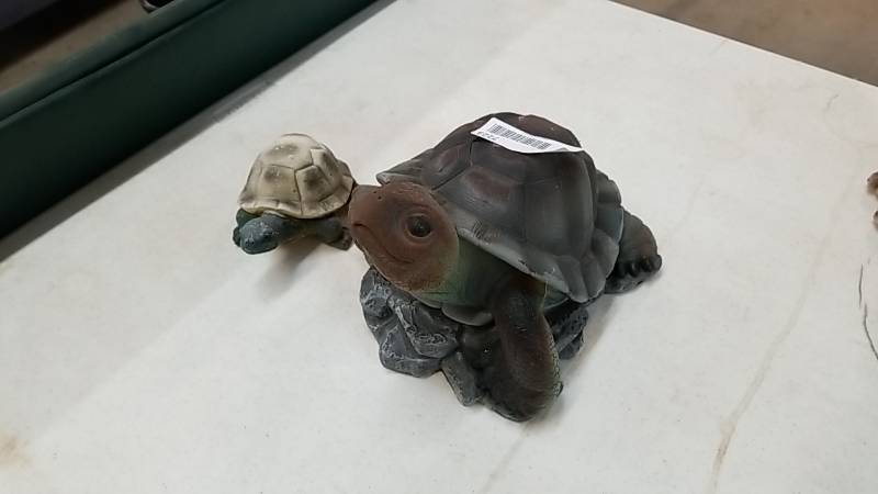 lot 7223 image: Resin Garden Turtle Pair
