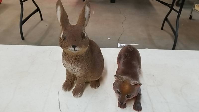 lot 7225 image: Garden Decor- Resin Bunny and Fox