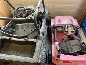 lot 59798 image: 2 Kids Ride Ons