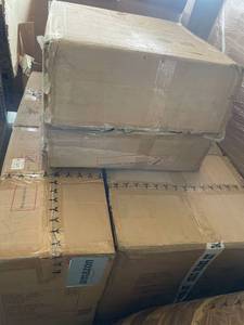 lot 77226 image: Pallet of Couch Parts