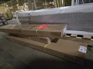 lot 6528 image: (2) Cases - 3.5in Steel Vertical Headrails