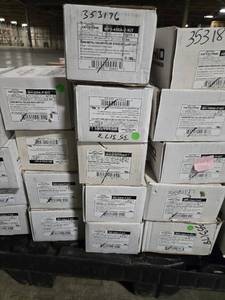 lot 44166 image: (5) Assorted Ballast Kits