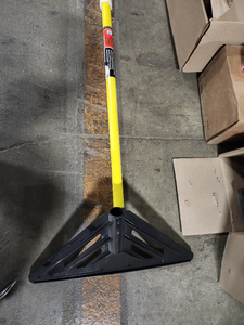 lot 45929 image: Snow Plow Shovels