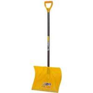 lot 45930 image: Garant APM18KDRU Snow Shovel Polyethylene Blade Wood Handle 51 in OAL - Retail $178.96