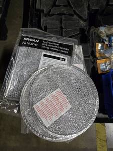 lot 44128 image: Assorted Range Hood Filters