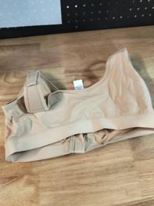lot 2004 image: Nude Sports Bra with Adjustable Straps XL
