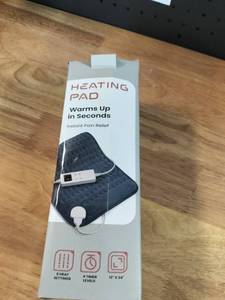 lot 2133 image: Electric Heating Pad with 6 Heat Settings and Timer, 12 x 24