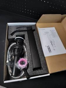 lot 5308 image: Modern Matte Black Bathroom Sink Faucet with Installation Kit