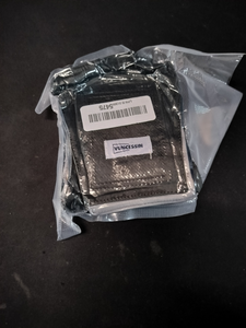 lot 6251 image: Yuncessin Black Leather Wallet New in Package