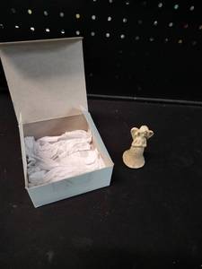lot 6316 image: Small Decorative Angel Figurine with Gift Box