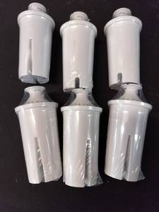 lot 6334 image: Water Filter Replacement Cartridges - Set of 6 White Filters