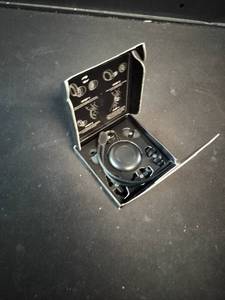lot 6417 image: Wireless Bluetooth Earbuds Charging Case