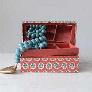 lot 11530 image: Floral Pattern Jewelry Box with Mirror and Compartments