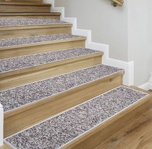 lot 5314 image: Carpet Stair Treads 30X8Inches 14 Pack