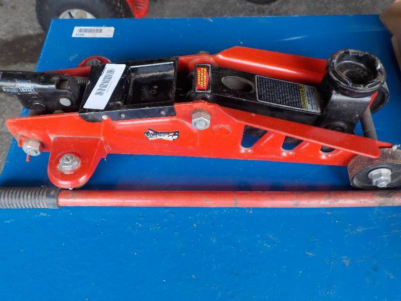 lot 4688 image: 2 ton floor jack 17 long