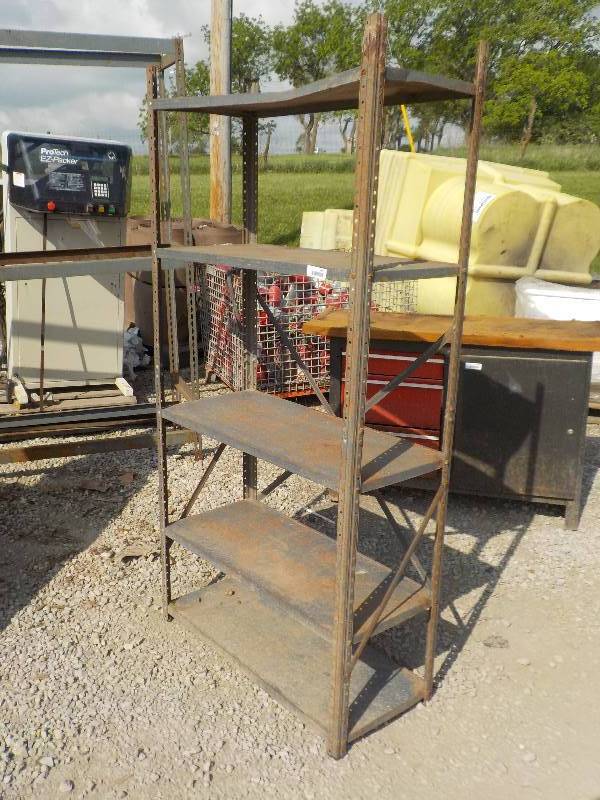 lot 4695 image: metal shelf