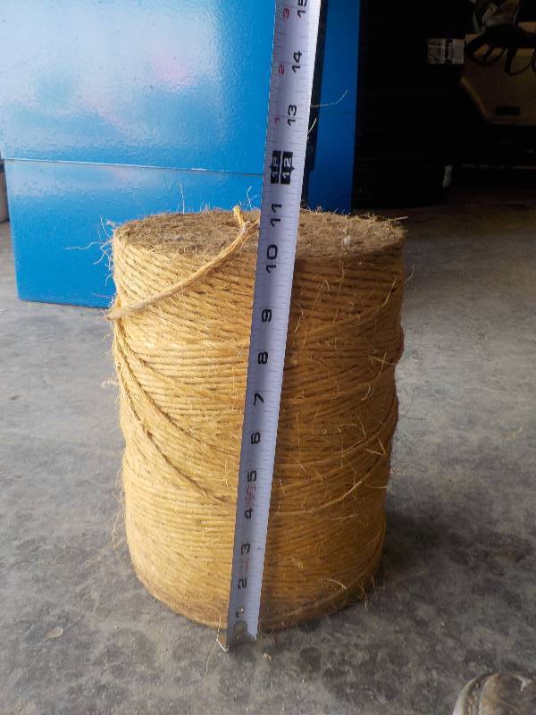 lot 4706 image: Roll of twine