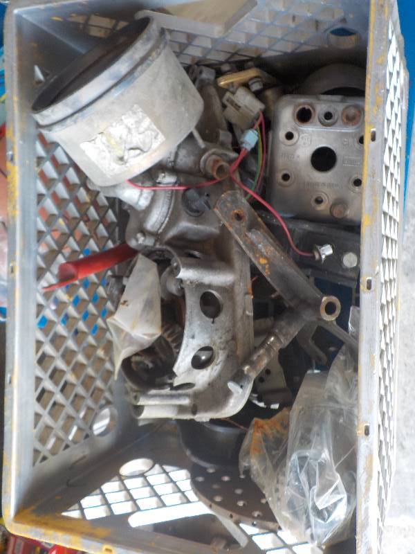 lot 4713 image: lot of misc shifter cart parts