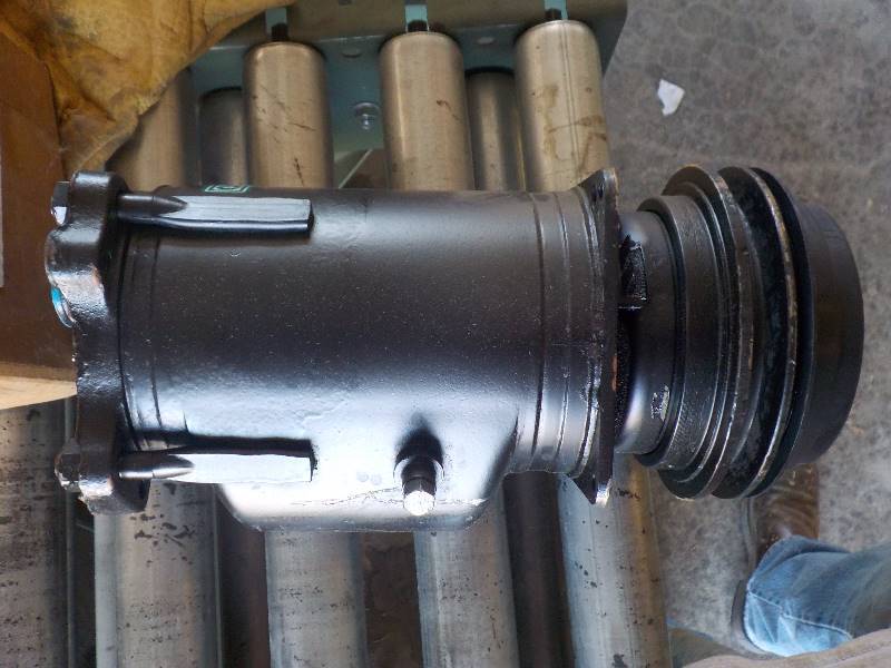 lot 4715 image: automotive AC pump