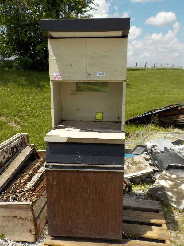 lot 4732 image: Micro wave cabinet with light and outlet