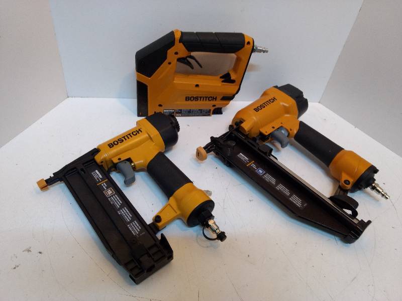 lot 656 image: Bostitch nail Gun Set